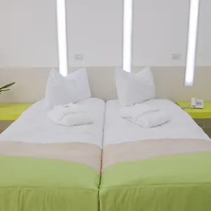 Christina Bucureşti