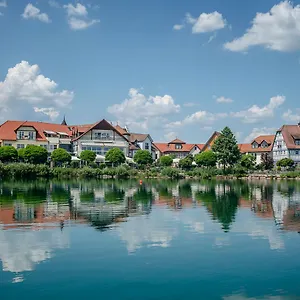 https://seehotel-niedernberg-das-dorf-am-see.com-bavaria.com